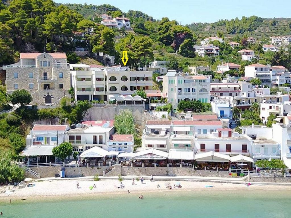 Haravgi Hotel Патитири Экстерьер фото
