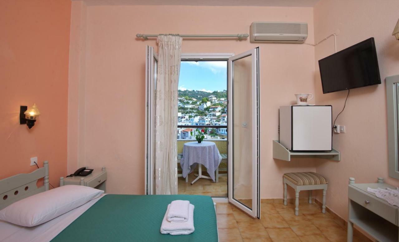 Haravgi Hotel Патитири Экстерьер фото